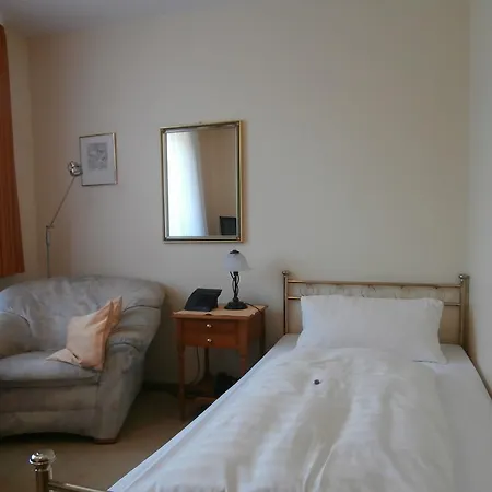 Hasselbarth 3* Burghæby